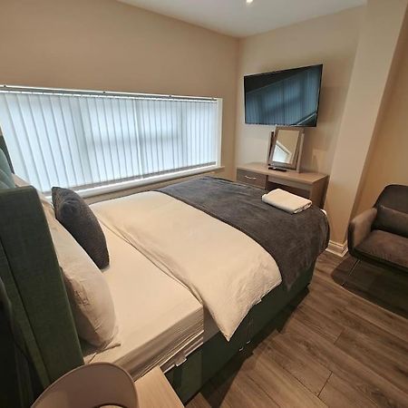 Apartament Luxury 5-Bed House Near Nec & Bhx Solihull Zewnętrze zdjęcie