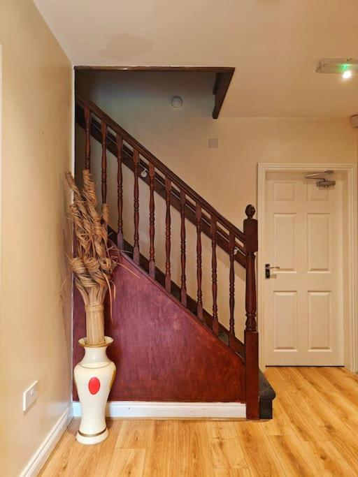 Apartament Luxury 5-Bed House Near Nec & Bhx Solihull Zewnętrze zdjęcie