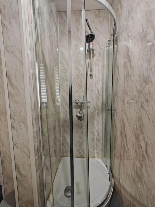 Apartament Luxury 5-Bed House Near Nec & Bhx Solihull Zewnętrze zdjęcie