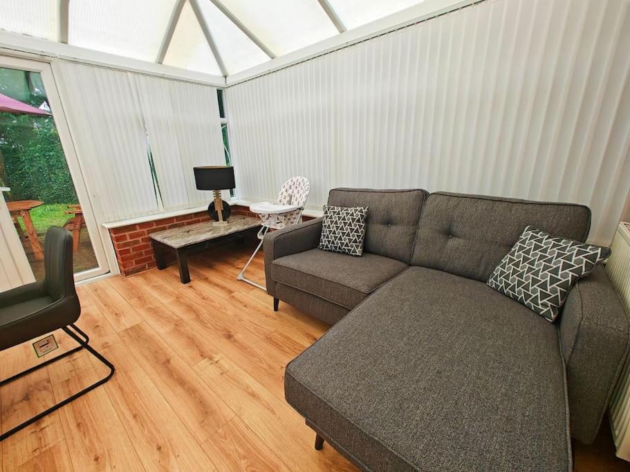 Apartament Luxury 5-Bed House Near Nec & Bhx Solihull Zewnętrze zdjęcie