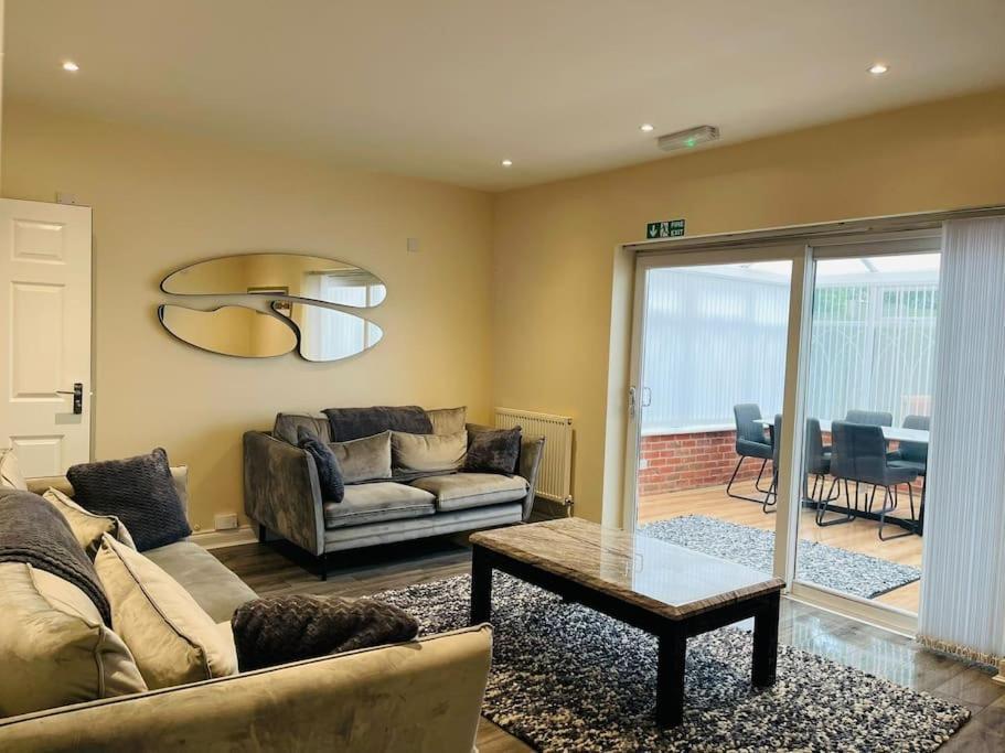 Apartament Luxury 5-Bed House Near Nec & Bhx Solihull Zewnętrze zdjęcie